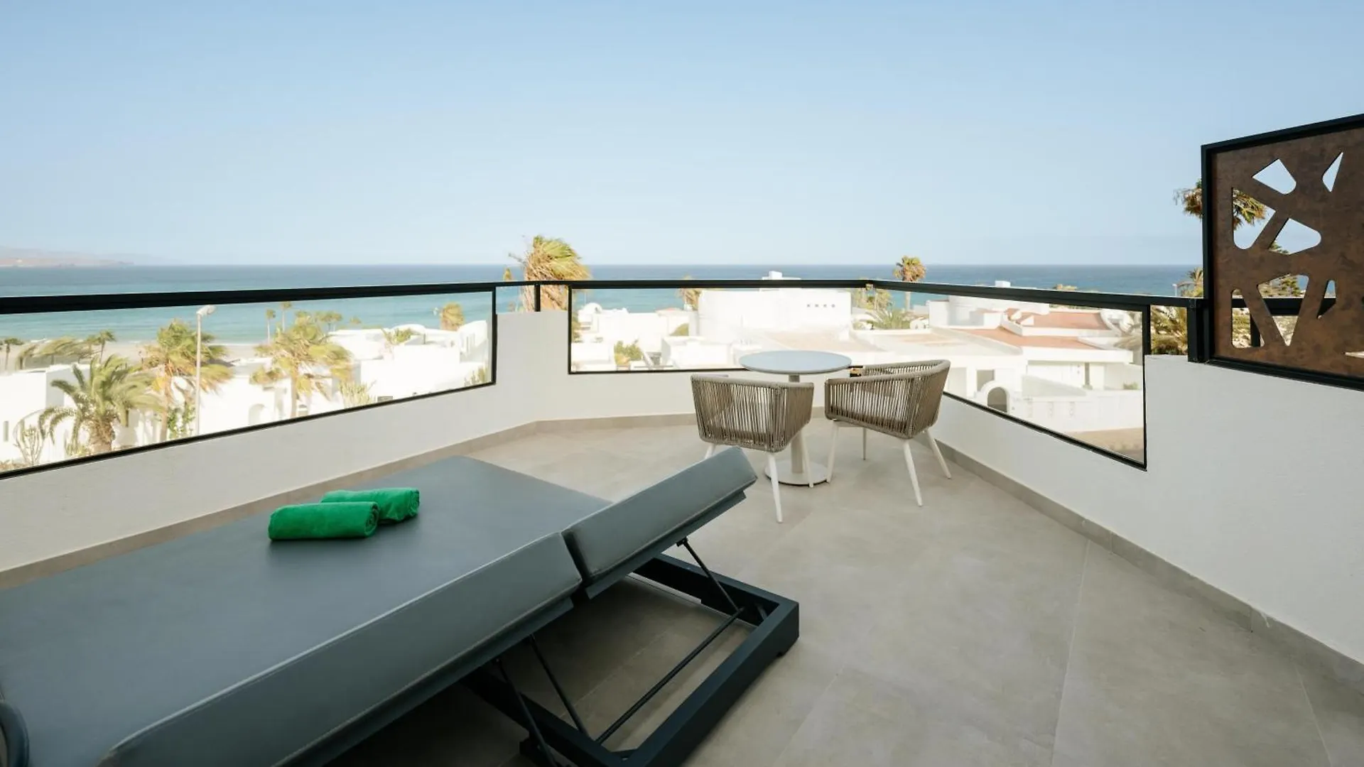 R2 Higos Beach Costa Calma 0*,  Spagna